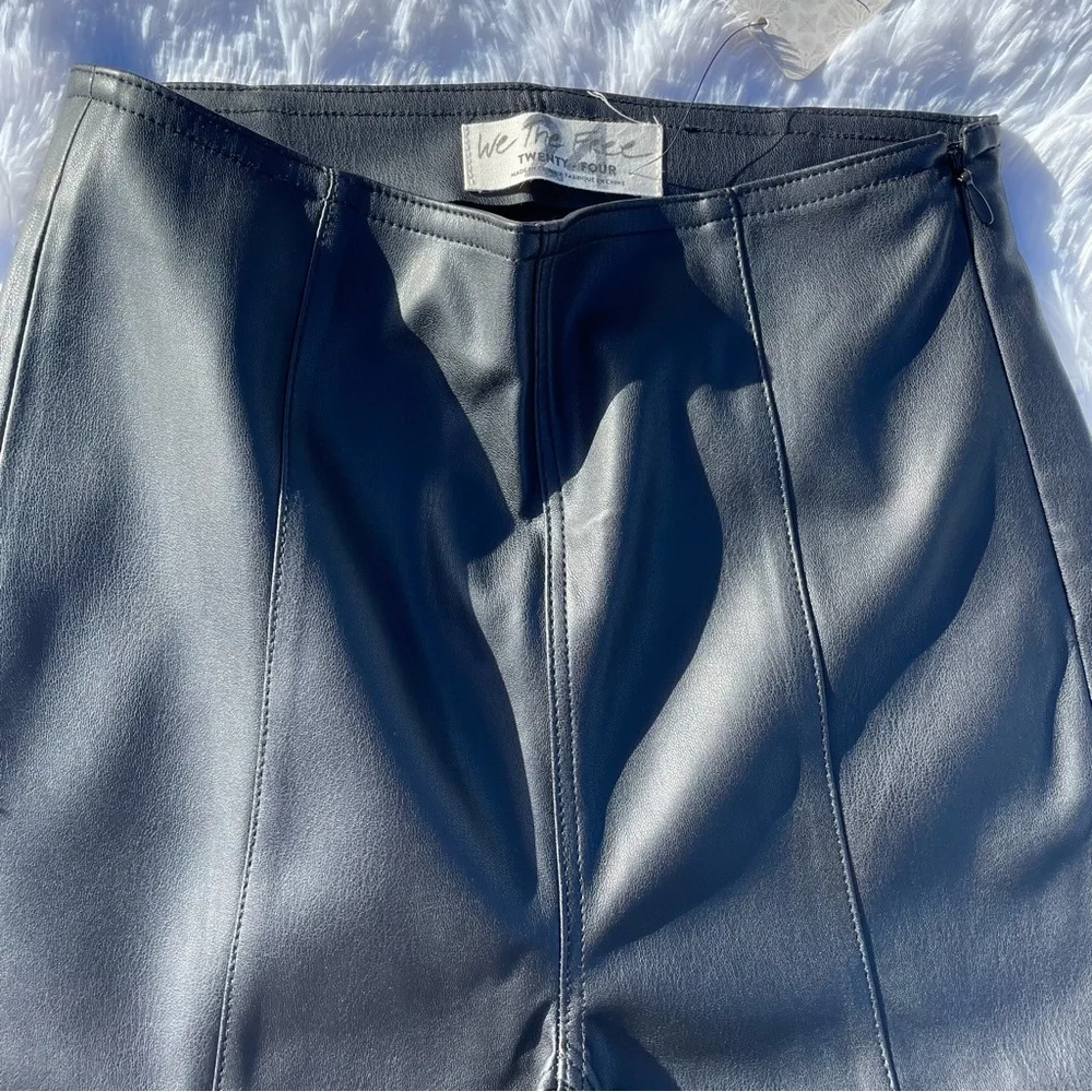 NWT FREE PEOPLE FUAX LEATHER VEGAN BLACK SKINNY LEG PANTS SIZE 24 - Picture 6 of 11